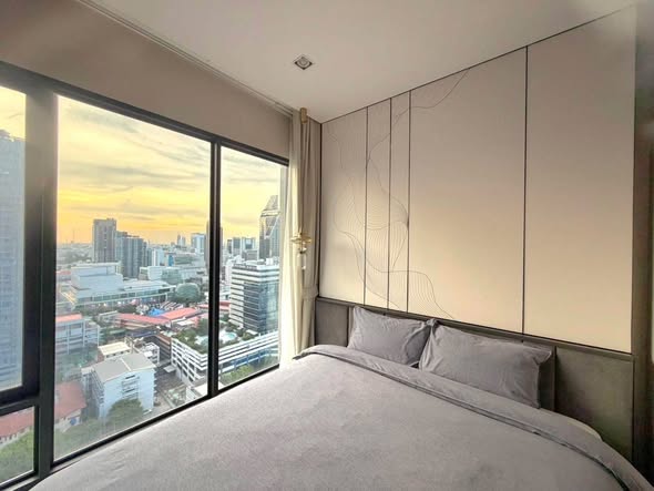 bedroom and room interior of The Room Phaya Thai