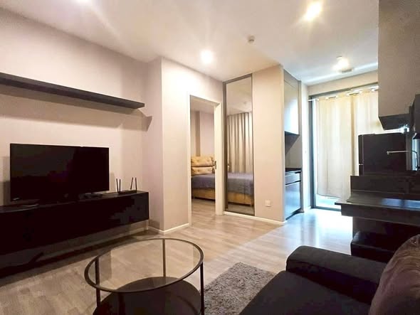 living room of The Room Sukhumvit 69