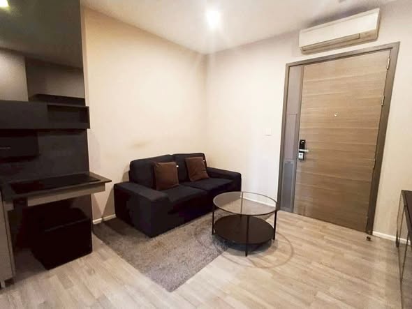 living room and bedroom and room interior of The Room Sukhumvit 69