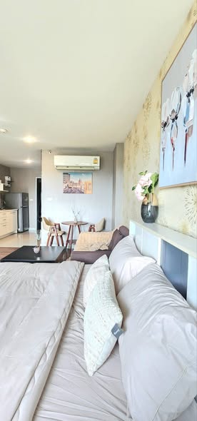 bedroom of The Royal Place 2