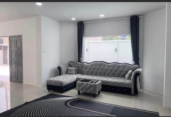 bedroom and living room of The Seasonal พูลวิลล่า พัทยา