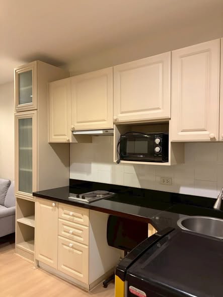 kitchen of The Seed Terre