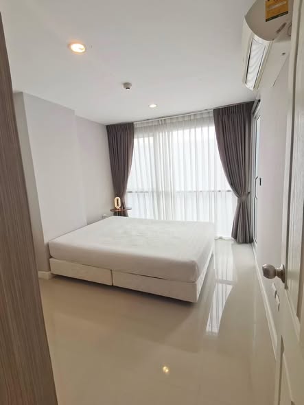 bedroom of The Series Udomsuk