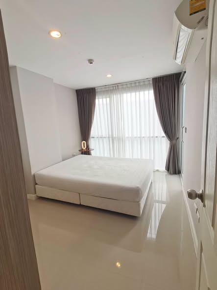 bedroom of The Series Udomsuk