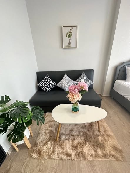 living room and room interior of The Tree Pattanakarn-Ekkamai