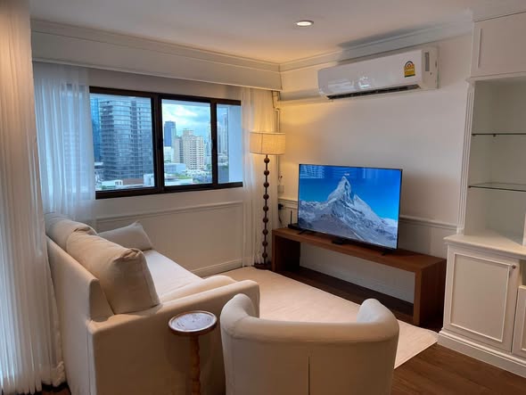living room and bedroom of Thong Lo Tower