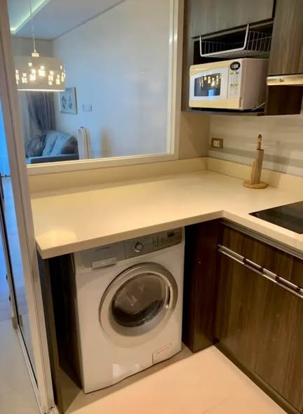 bathroom of Tidy Deluxe Condominium