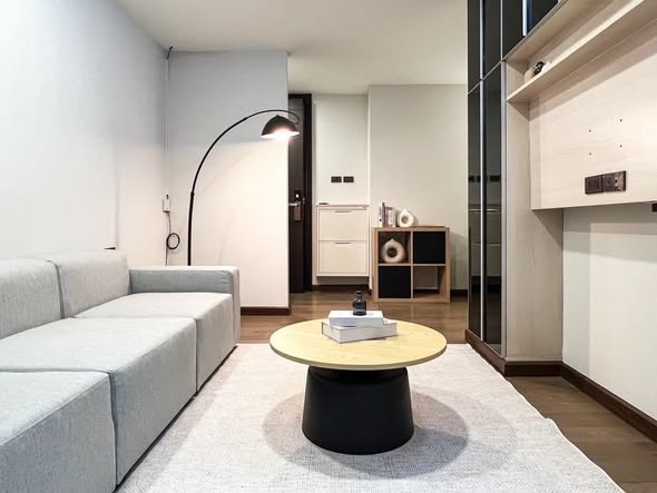 living room and room interior of Tidy Thonglor