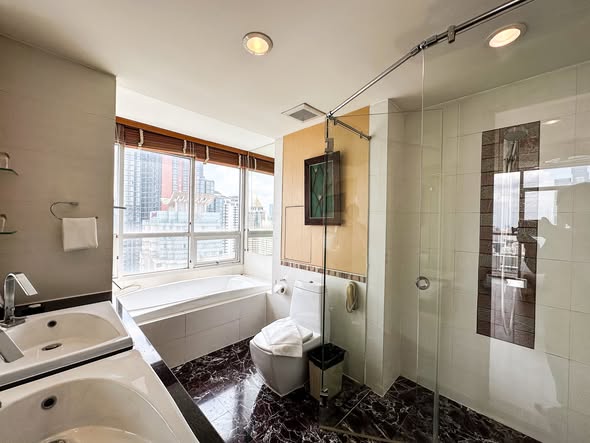 room interior of Urbana Sathorn