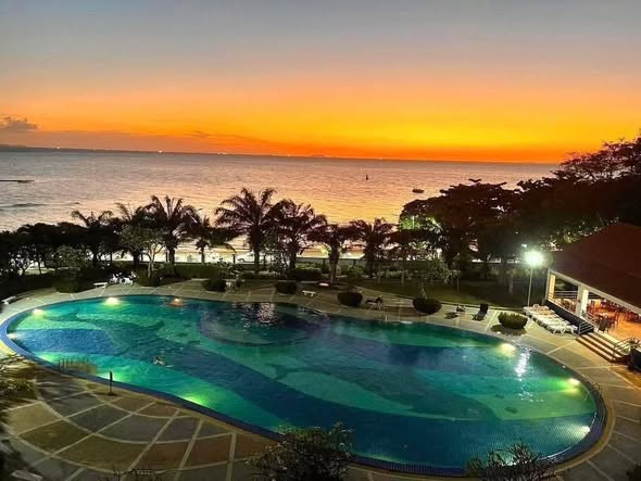 pool of View Talay Condo 3A