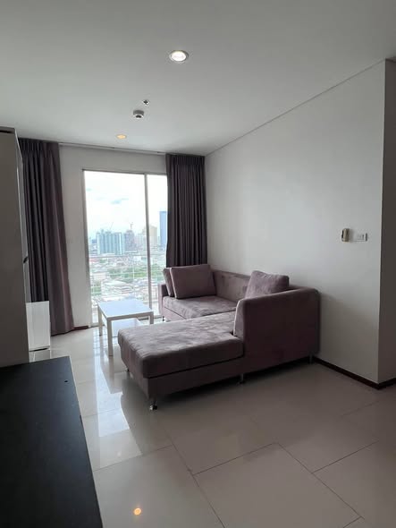 bedroom of Villa Sathon Condominium