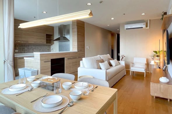 living room and kitchen of Villa Sikhara