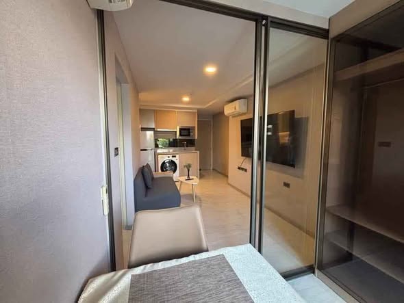 bedroom and room interior of Walden Asoke