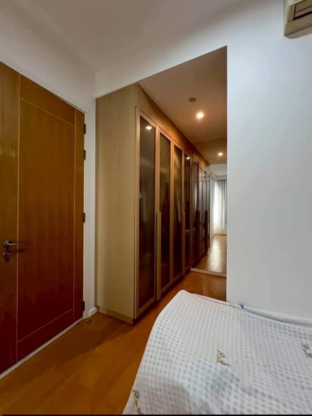 bedroom and room interior of Wind Ratchayothin Condominium