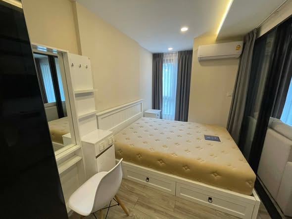 bedroom of Witthayu Complex
