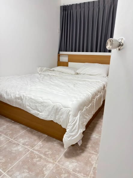bedroom of Witthayu Complex