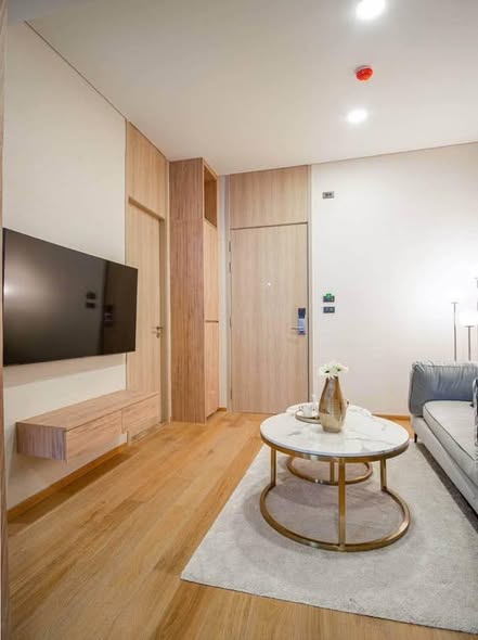 living room and room interior of Wyndham Garden Bangkok Sukhumvit 42
