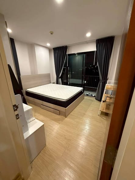 bedroom of Wynn Condo Phahon Yothin 52