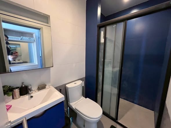 room interior and bathroom of XT Ekkamai