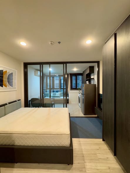 bedroom and room interior of XT HUAIKHWANG