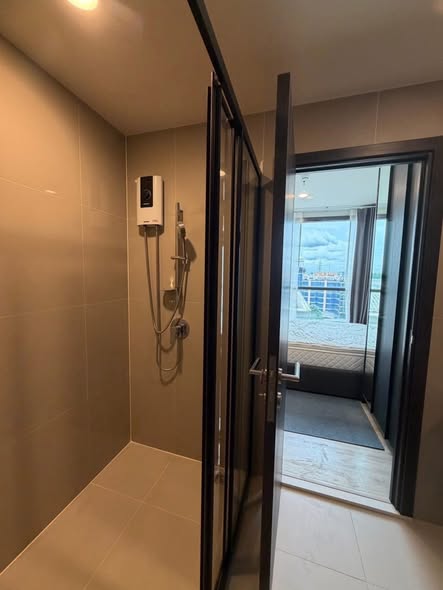room interior and bathroom of XT HUAIKHWANG