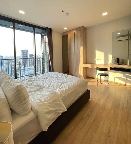 bedroom of XT Phayathai