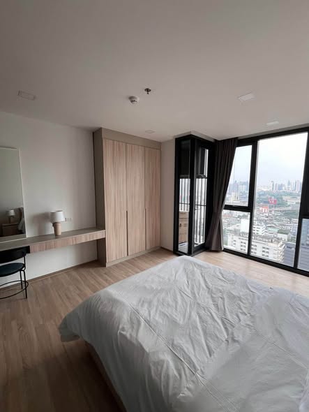 bedroom of XT Phayathai