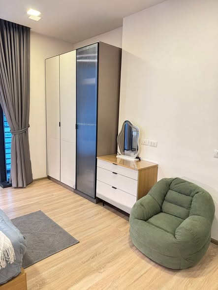bedroom and room interior of XT Phayathai