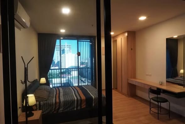 bedroom and room interior of XT Phayathai