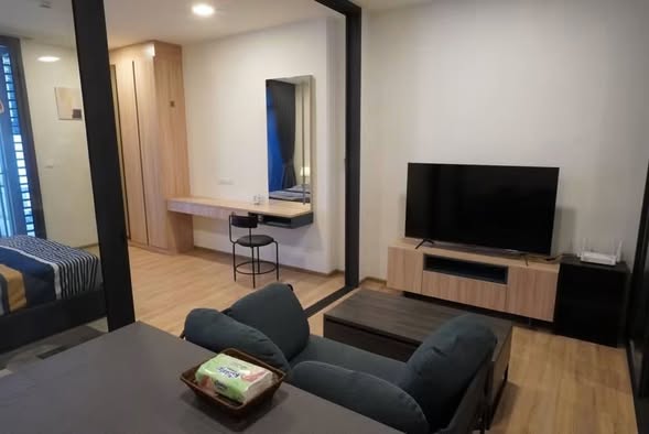 bedroom and room interior of XT Phayathai