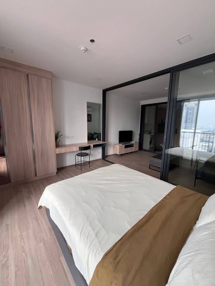 bedroom and room interior of XT Phayathai