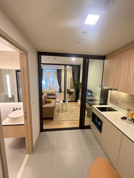 bedroom and room interior and bathroom of XT Phayathai