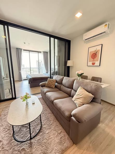 living room and bedroom of XT Phayathai