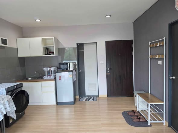 room interior of คอนโดวันพลัส บิสสิเนสพาร์ค 1 (One Plus Business Park 1)