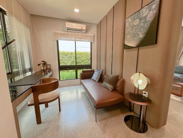 bedroom and living room of มัณฑนา บางนา กม.15 | MANTANA Bangna km. 15