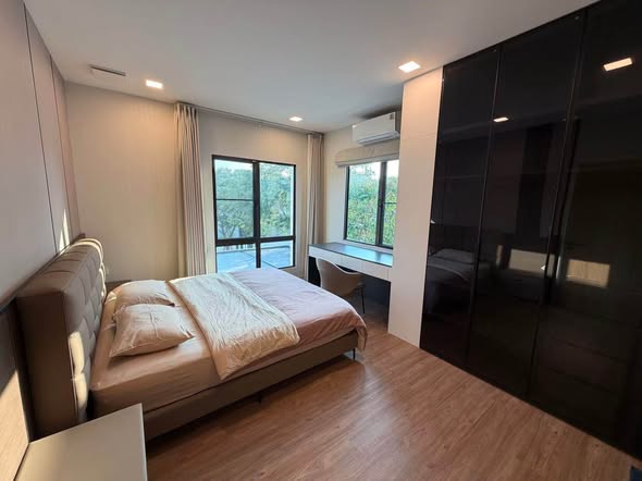 bedroom and room interior of มัณฑนา บางนา กม.15 | MANTANA Bangna km. 15