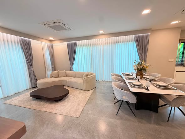 living room of มัณฑนา บางนา กม.15 | MANTANA Bangna km. 15