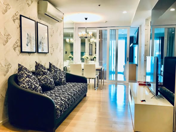 living room of 15 Sukhumvit Residences