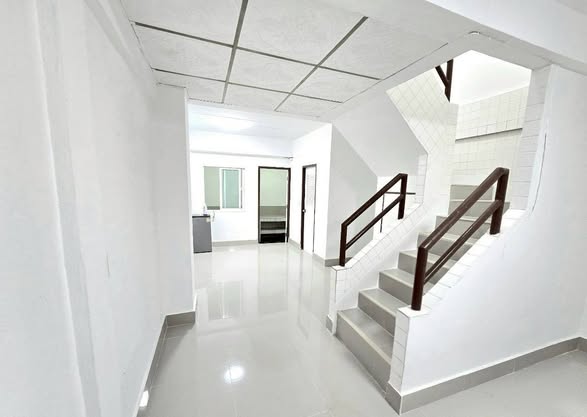 หมู่บ้านธนารินทร์ ทาวน์โฮม2