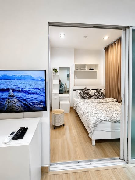 bedroom and room interior of คอนโดวันพลัส บิสสิเนสพาร์ค 2 (One Plus Business Park 2)