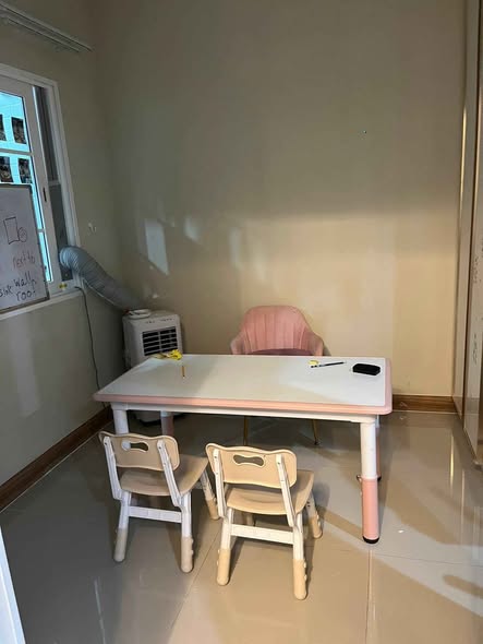 room interior of โกลเด้น ทาวน์ 3 ลาดพร้าว เกษตรนวมินทร์