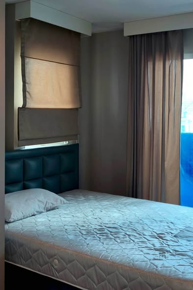 bedroom of 30 Post & Pay