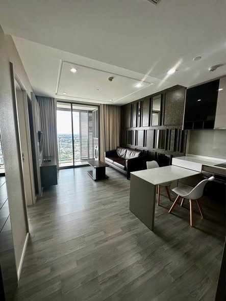 living room of 333 Riverside