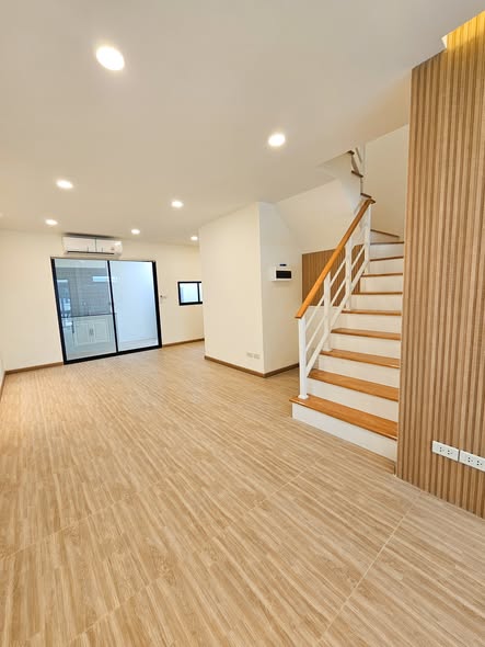 พฤกษาทาวน์ เน็กซ์ ลอฟท์ บางนา กม.5 (Pruksatown Next Loft Bangna KM.5)