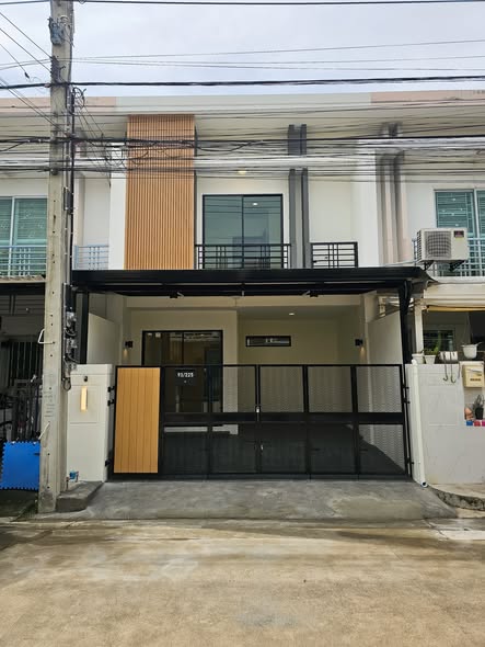 room interior of พฤกษาทาวน์ เน็กซ์ ลอฟท์ บางนา กม.5 (Pruksatown Next Loft Bangna KM.5)