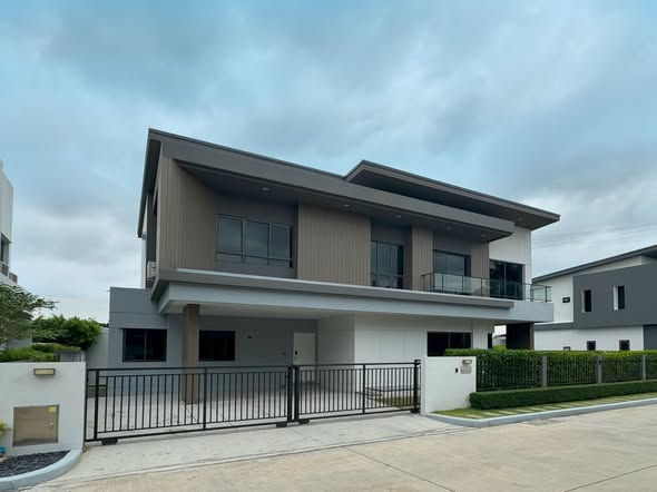 เวนิว ไอดี มอเตอร์เวย์-พระราม9 (Venue ID Motorway-Rama9)