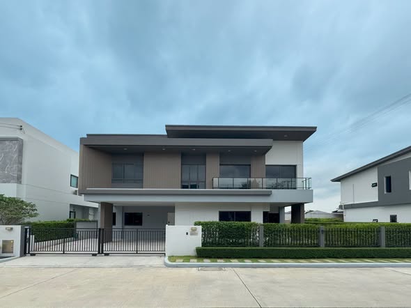 เวนิว ไอดี มอเตอร์เวย์-พระราม9 (Venue ID Motorway-Rama9)