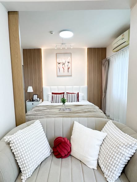 bedroom and living room and bathroom of A Space ID Asok-Ratchada