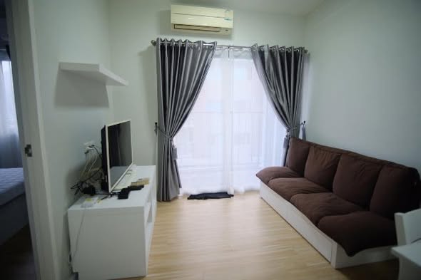 living room and bedroom of A Space ID Asok-Ratchada