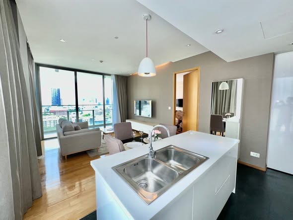 kitchen of AEQUA Residence Sukhumvit 49 dad no3
